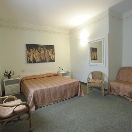 Hotel Villa Belvedere Сан Джиминяно Екстериор снимка