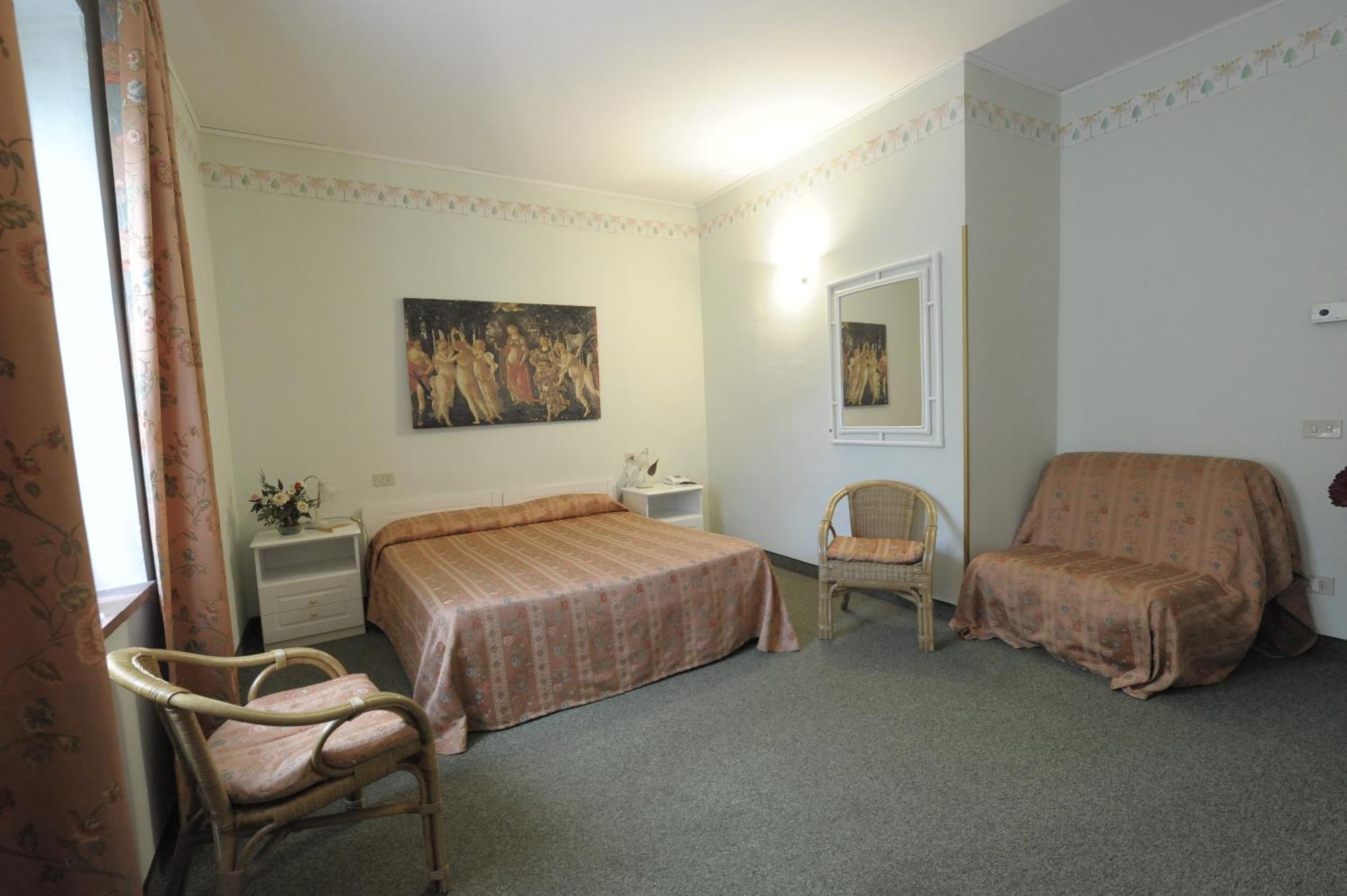 Hotel Villa Belvedere Сан Джиминяно Екстериор снимка