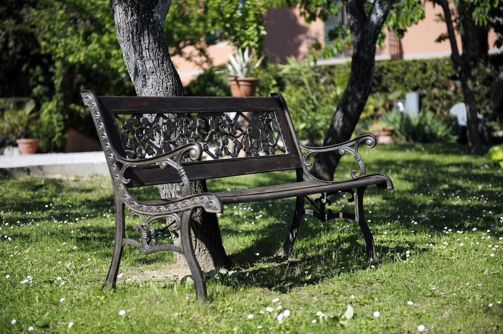 Hotel Villa Belvedere Сан Джиминяно Екстериор снимка