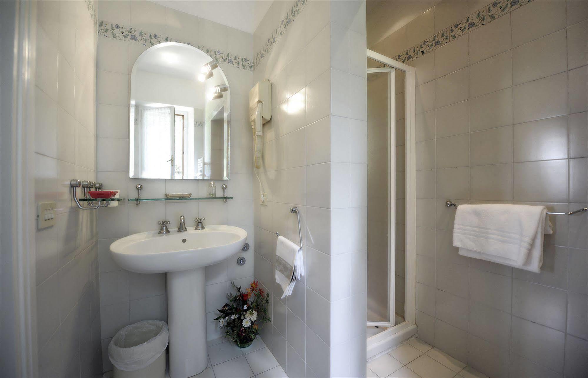 Hotel Villa Belvedere Сан Джиминяно Екстериор снимка